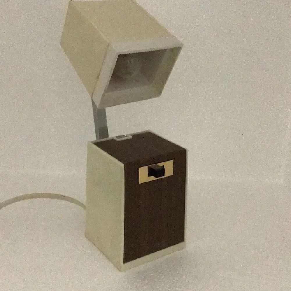 Vintage adjustable lamp to nightlight model U-7100 GE